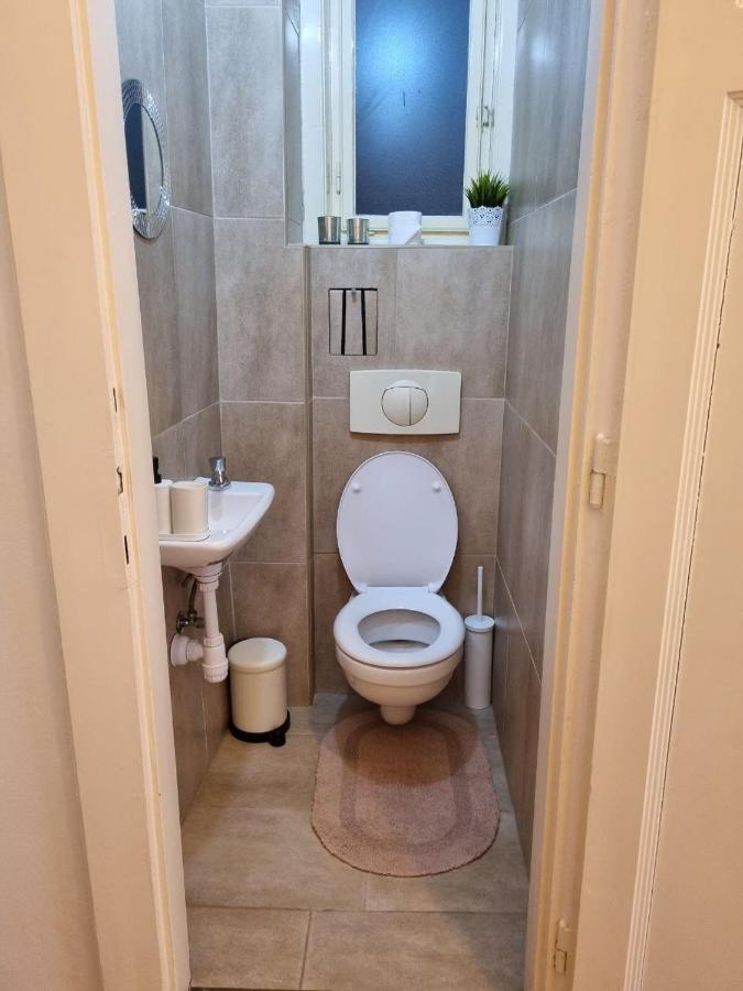 Apex Apartment Boedapest Buitenkant foto